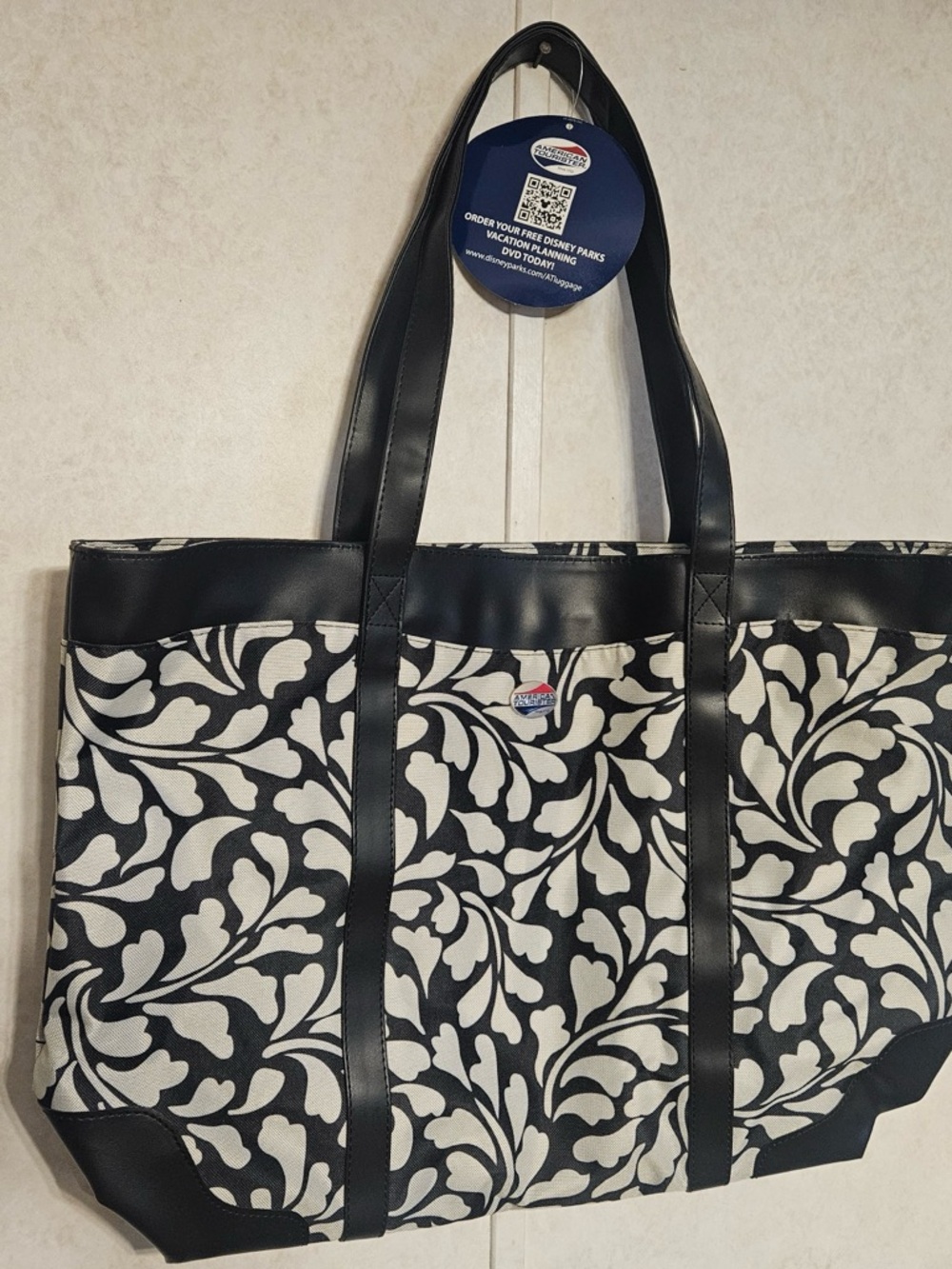 American Tourister Black and White Floral Pattern Tote